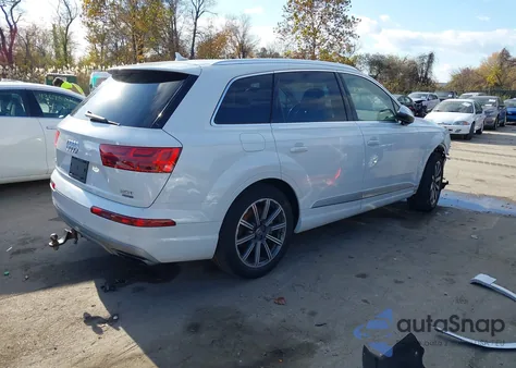 2017 Audi Q7 3.0T Premium из США, поврежденный, VIN WA1VAAF79HD002924